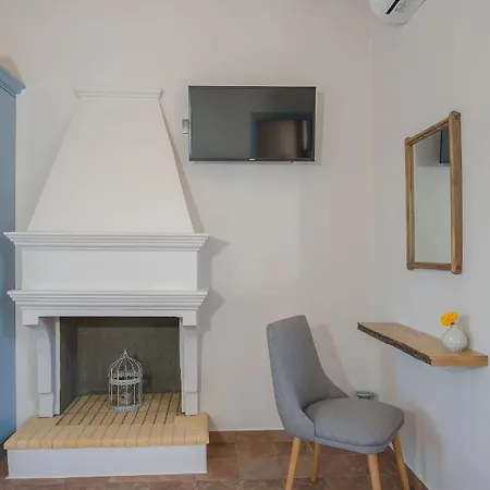 Anogi - Boutique ~1909~ בית נופש *